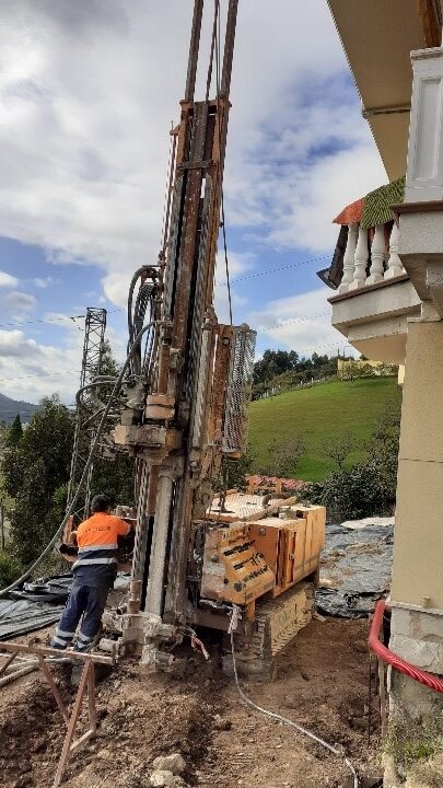 Sondeo en Cabeza talud de ladera